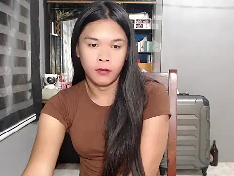 cherry_afterdark Momentaufnahme des Live-Raums auf Stripchat