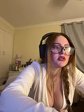 cherryrosealiee Momentaufnahme des Live-Raums auf Stripchat