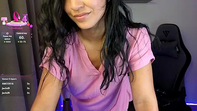 chloebum_ momentopname van live room op Stripchat