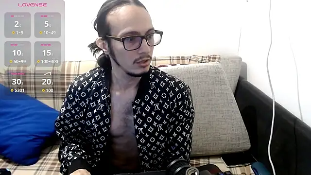 cholitohermoso captura de la sala en vivo en Stripchat
