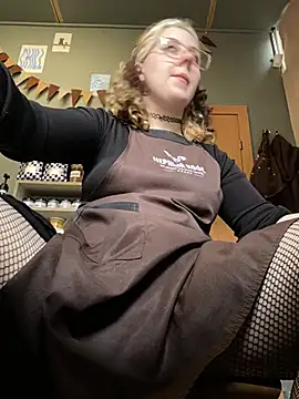 cinnabon_ Momentaufnahme des Live-Raums auf Stripchat