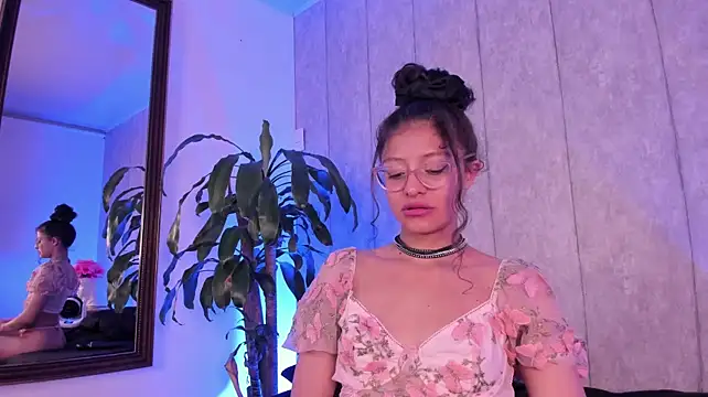 cinnadol captura de la sala en vivo en Stripchat