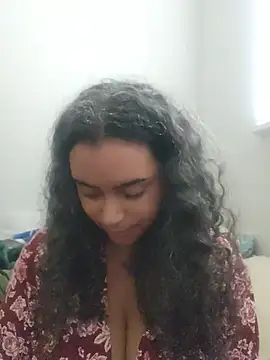 cinnaminnie Momentaufnahme des Live-Raums auf Stripchat