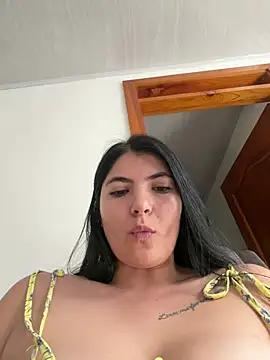cloe_bella Momentaufnahme des Live-Raums auf Stripchat