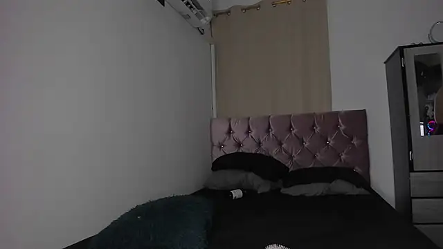 crazy-keisyhot momentopname van live room op Stripchat