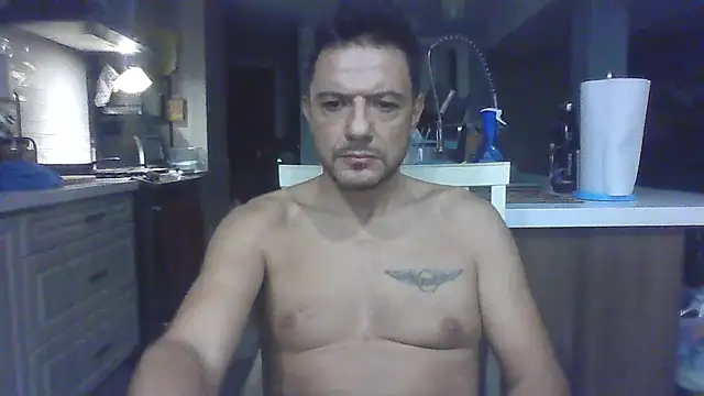 curiouscats8283 captura de la sala en vivo en Stripchat