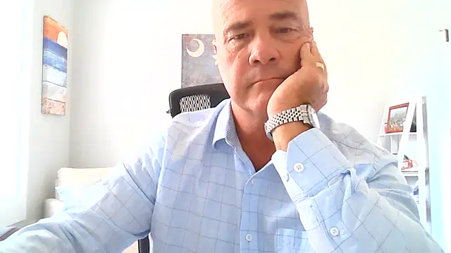 cyclone8888 captura da sala ao vivo na Stripchat