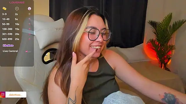 dakottaa_ captura de la sala en vivo en Stripchat