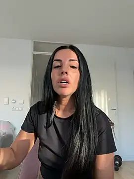 diamantje32 снимок онлайн-комнаты на Stripchat