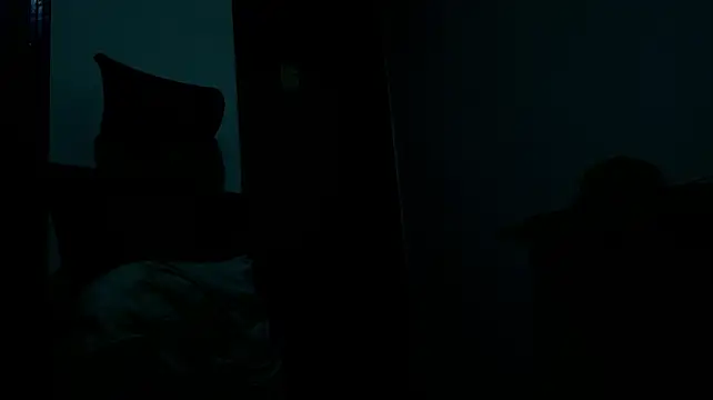 doc_clark live room snapshot on Stripchat
