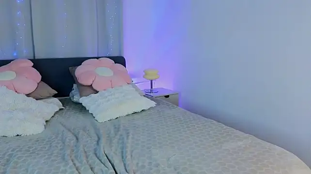 drillfi11 live room snapshot on Stripchat