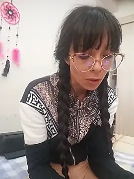 dulce_loba momentopname van live room op Stripchat