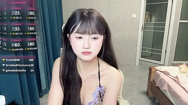 duoduo-000 live room snapshot on Stripchat
