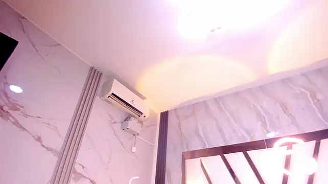 ebony_valentina captura de la sala en vivo en Stripchat