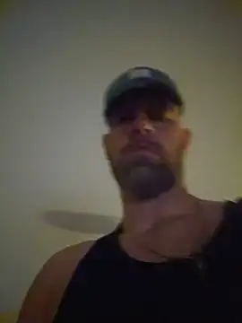eltoulou Momentaufnahme des Live-Raums auf Stripchat