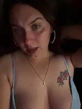 elymely Momentaufnahme des Live-Raums auf Stripchat