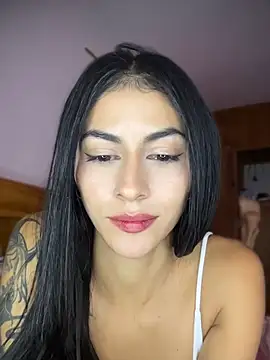 emilie_xx_ Momentaufnahme des Live-Raums auf Stripchat