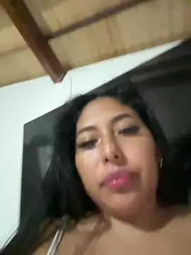 emmyjhonson07 Momentaufnahme des Live-Raums auf Stripchat