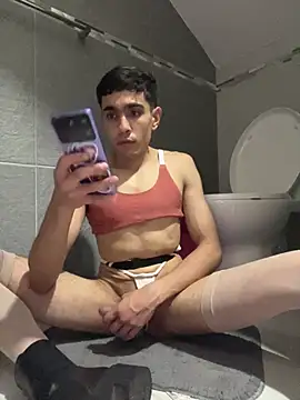 femboyxx69 снимок онлайн-комнаты на Stripchat
