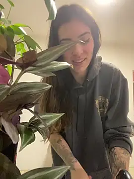 fer-nanda live room snapshot on Stripchat