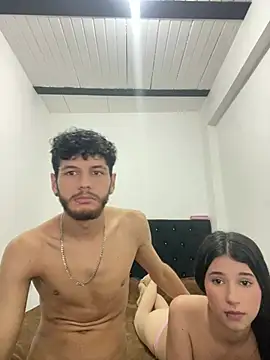 fire_and_honey2 Momentaufnahme des Live-Raums auf Stripchat