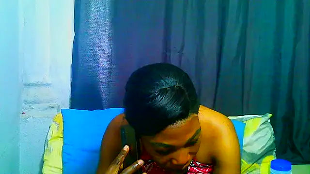 freaky_naughty live room snapshot on Stripchat