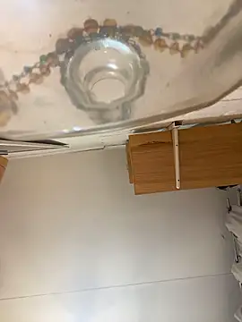 gattasromanxxe live room snapshot on Stripchat