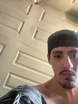gonzvles live room snapshot on Stripchat