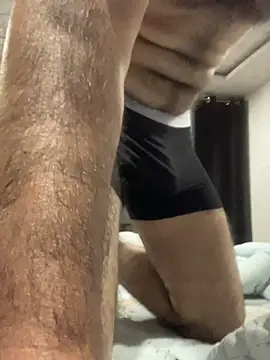hairy_macho90 captura de la sala en vivo en Stripchat