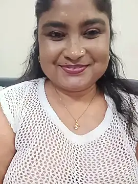hornyriyanka Momentaufnahme des Live-Raums auf Stripchat