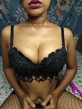 hottbaby24 снимок онлайн-комнаты на Stripchat