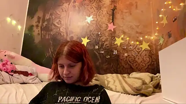 hypercutee Momentaufnahme des Live-Raums auf Stripchat