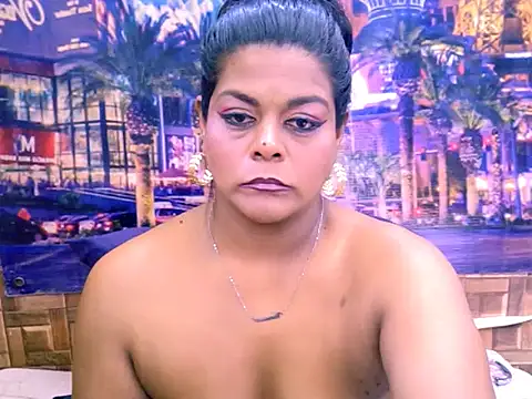 indianCherryPie live room snapshot on Stripchat