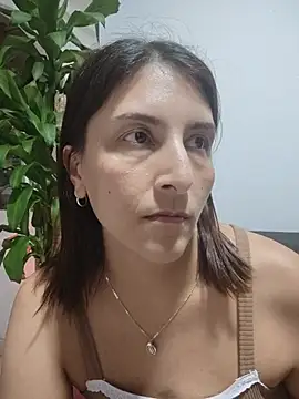 isa_kiss Momentaufnahme des Live-Raums auf Stripchat