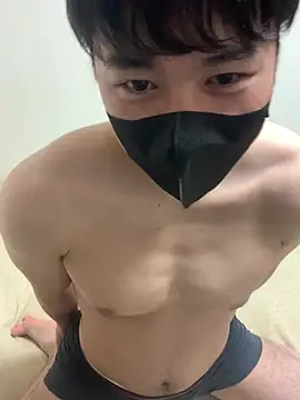 japanese_terrific Momentaufnahme des Live-Raums auf Stripchat