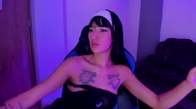 jessi_lemuss momentopname van live room op Stripchat