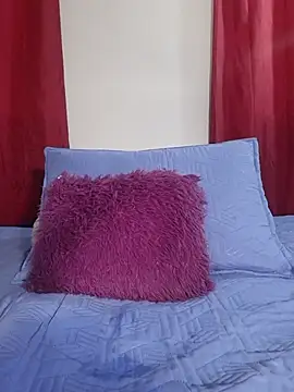 juanaaa_240 momentopname van live room op Stripchat