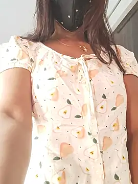 juhicpl143 Momentaufnahme des Live-Raums auf Stripchat