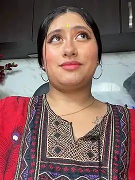 kalpanaaishaa Momentaufnahme des Live-Raums auf Stripchat