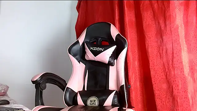 karolsweetvagi captura de la sala en vivo en Stripchat