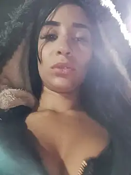 karolyne_babee captura da sala ao vivo na Stripchat