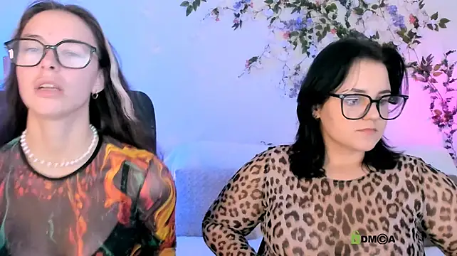 kimi_kisss снимок онлайн-комнаты на Stripchat