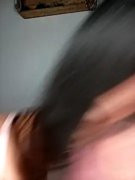 kimtatuada captura de la sala en vivo en Stripchat