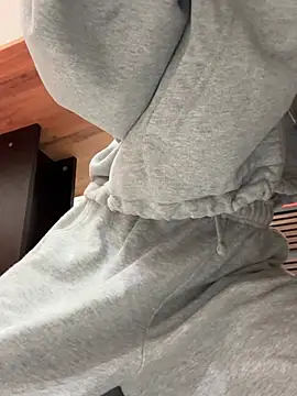 kira_mia Momentaufnahme des Live-Raums auf Stripchat