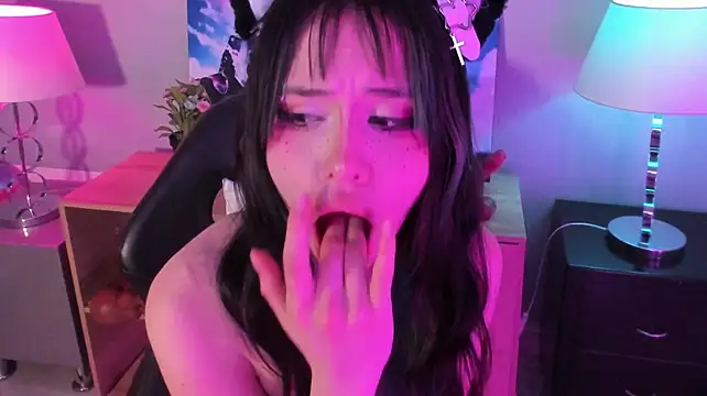 kitticam live room snapshot on Stripchat