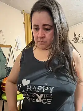 latinfemale momentopname van live room op Stripchat