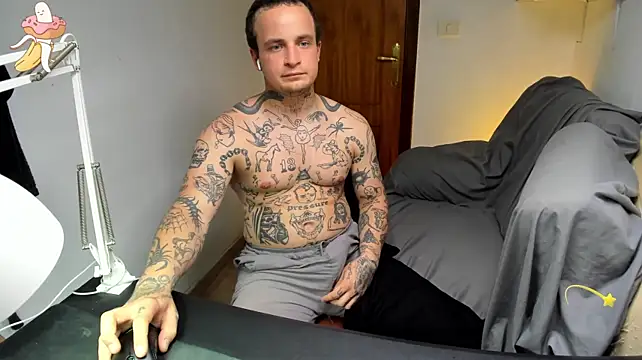 layneinchains captura da sala ao vivo na Stripchat