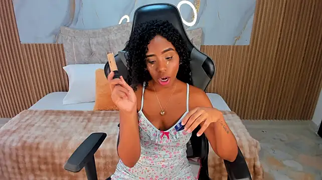 lia_16 Momentaufnahme des Live-Raums auf Stripchat