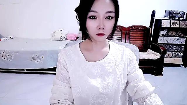 linger888 снимок онлайн-комнаты на Stripchat