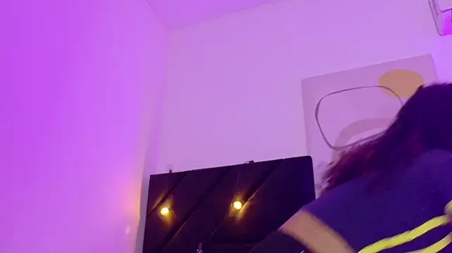 littleebonny Momentaufnahme des Live-Raums auf Stripchat